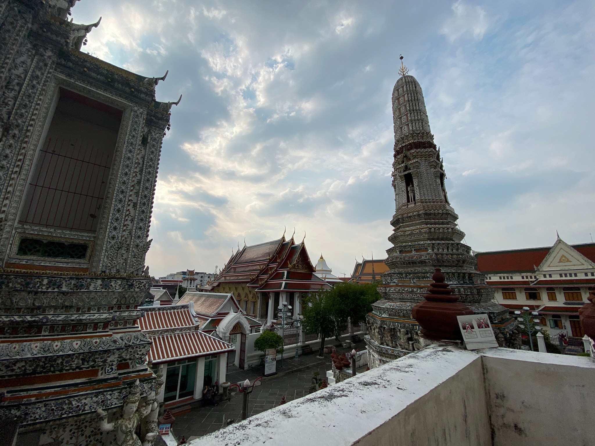 วัดพระแก้ว แลนมาร์คเด่นประจำกรุงเทพฯ ที่ไม่ควรพลาด