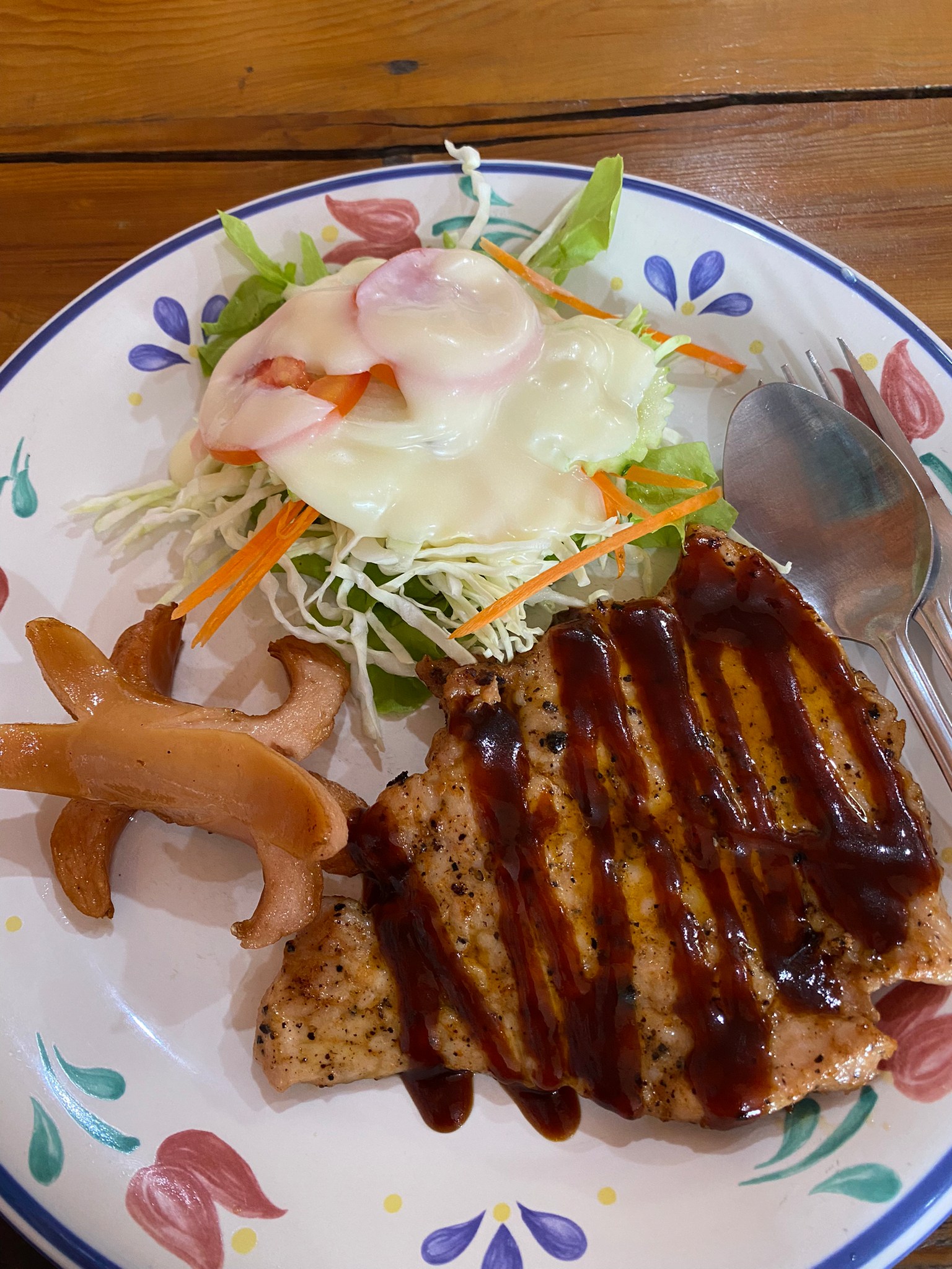 ร้านสเต็กบ้านเรา อร่อย ราคาโดน ๆ เหมือนมาทาน อาหารบ้านเพื่อนเลย