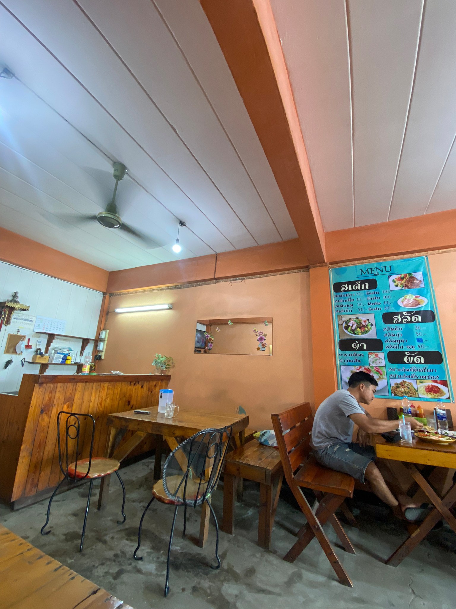 ร้านสเต็กบ้านเรา อร่อย ราคาโดน ๆ เหมือนมาทาน อาหารบ้านเพื่อนเลย