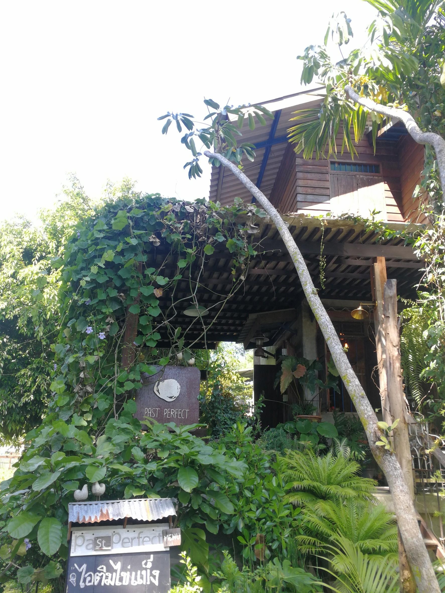 บ้านข้างวัด ที่เที่ยวอาท ๆ ของ เหล่าคนเท่ ๆ ที่ เชียงใหม่